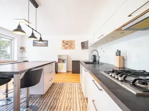 Prodej rodinného domu, Brno, náměstí Karla IV., 120 m2