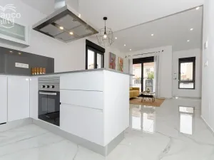 Prodej rodinného domu, Torrevieja, Alicante, Španělsko, 105 m2