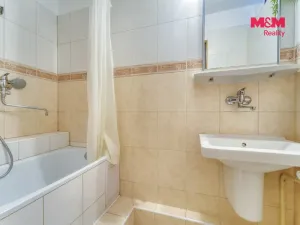 Prodej rodinného domu, Hřebeč, nám. Draha, 150 m2