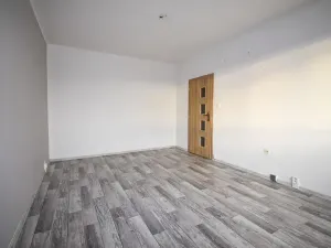 Pronájem bytu 2+1, Kadaň, Chomutovská, 53 m2