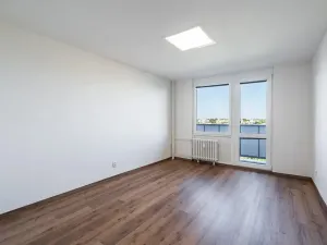 Prodej bytu 3+1, Hradec Králové, třída Edvarda Beneše, 99 m2