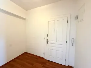 Pronájem bytu 2+kk, Praha - Vinohrady, Bělehradská, 50 m2
