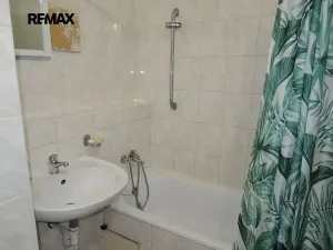 Pronájem bytu 1+kk, Kladno, Holandská, 38 m2