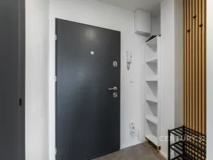 Pronájem bytu 2+kk, Praha - Prosek, Vysočanská, 45 m2