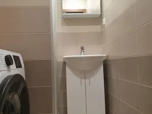 Pronájem bytu 1+1, Praha - Hodkovičky, Klánova, 29 m2