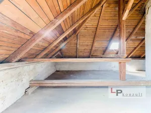 Prodej rodinného domu, Sezemice - Počaply, 181 m2