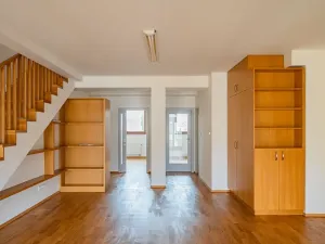 Pronájem bytu 4+1, Praha - Smíchov, Štefánikova, 147 m2