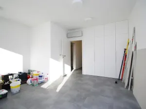 Pronájem atypického bytu, Praha - Vinohrady, Korunní, 82 m2
