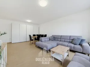 Pronájem bytu 2+kk, Jihlava, Mrštíkova, 60 m2