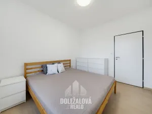 Pronájem bytu 2+kk, Jihlava, Mrštíkova, 60 m2