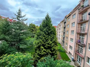 Prodej bytu 1+1, Praha - Vršovice, Užocká, 49 m2