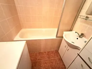 Prodej bytu 3+1, Nymburk, Růžová, 62 m2