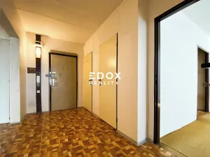 Prodej bytu 3+kk, Praha - Chodov, V průčelí, 60 m2