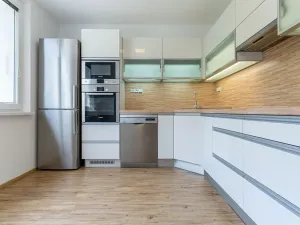 Prodej bytu 4+1, Zlín, Okružní, 88 m2