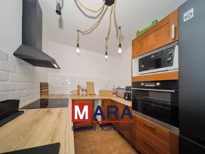 Prodej bytu 4+kk, Mikulovice, Hlavní, 109 m2
