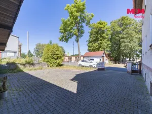 Prodej bytu 3+1, Hranice, Tovární, 170 m2