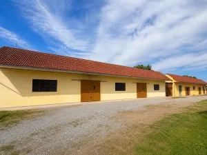 Pronájem skladu, Městec Králové, Palackého, 987 m2