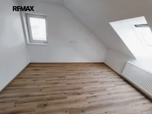 Pronájem bytu 3+kk, Komořany, 96 m2