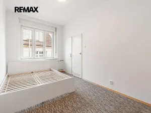 Pronájem bytu 2+kk, Praha - Dejvice, Na Špitálce, 55 m2