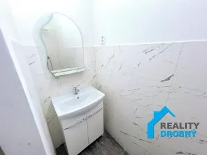 Pronájem bytu 1+1, Děčín, Plzeňská, 32 m2