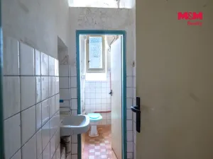 Prodej výrobních prostor, Kolinec, 2640 m2