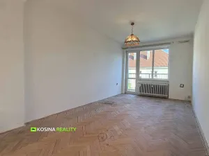 Pronájem bytu 2+1, Kynšperk nad Ohří, náměstí SNP, 52 m2