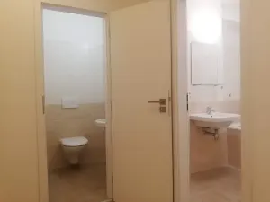 Pronájem bytu 2+kk, Praha - Vršovice, Karpatská, 49 m2