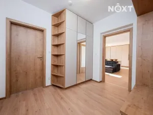 Pronájem bytu 2+kk, Pardubice, U Sportovní školy, 97 m2