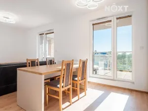 Pronájem bytu 2+kk, Pardubice, U Sportovní školy, 97 m2