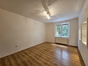 Prodej bytu 3+kk, Nový Bor, Husova, 68 m2