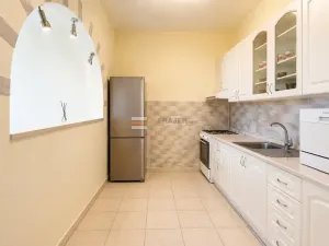 Pronájem bytu 1+1, Praha - Břevnov, Na břevnovské pláni, 60 m2