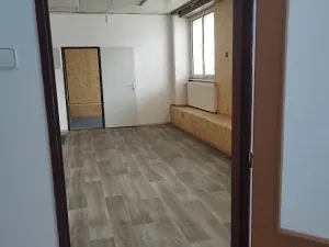 Pronájem kanceláře, Brno, Pod sídlištěm, 65 m2