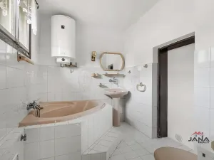 Prodej rodinného domu, Rovensko pod Troskami, Tyršova, 90 m2