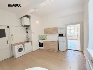Prodej bytu 2+kk, Praha - Michle, Nuselská, 38 m2