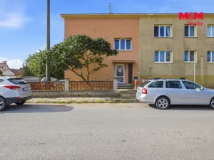 Prodej bytu 3+1, Kněževes, Štrosova, 55 m2