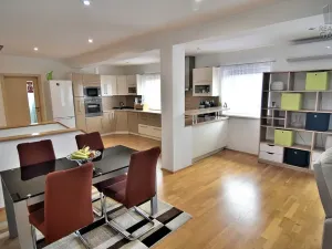 Prodej rodinného domu, Krupka, Letná, 212 m2