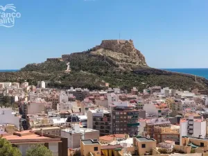 Prodej bytu 3+kk, Alicante, Španělsko, 74 m2