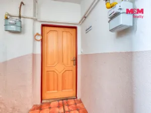 Prodej bytu 2+1, Karlovy Vary - Bohatice, Na Výšině, 45 m2