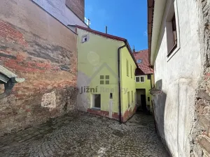 Prodej rodinného domu, Trhové Sviny, Žižkovo náměstí, 230 m2