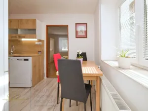 Prodej rodinného domu, Hovorčovice, Stará náves, 118 m2