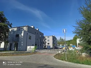 Pronájem bytu 1+kk, Milovice, Topolová, 28 m2