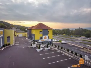 Pronájem obchodního prostoru, Ústí nad Labem, Žižkova, 420 m2