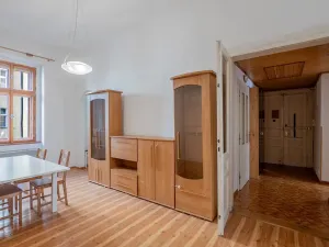 Prodej bytu 3+1, Praha - Malá Strana, Petřínská, 76 m2