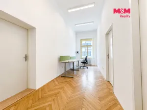 Pronájem kanceláře, Praha - Vinohrady, náměstí Míru, 32 m2