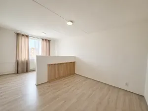 Pronájem bytu 2+1, Chomutov, Kamenná, 61 m2