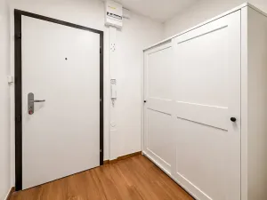Pronájem bytu 1+kk, Praha - Hostivař, Vajdova, 29 m2