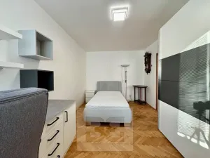 Prodej bytu 2+1, Rousínov, V Sídlišti, 61 m2