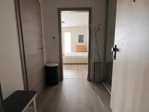 Pronájem bytu 1+kk, Praha - Horní Měcholupy, Hornoměcholupská, 40 m2