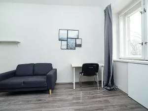 Pronájem bytu 2+1, Praha, Jičínská, 38 m2
