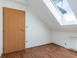 Pronájem bytu 2+kk, Staré Město, Hradišťská, 37 m2